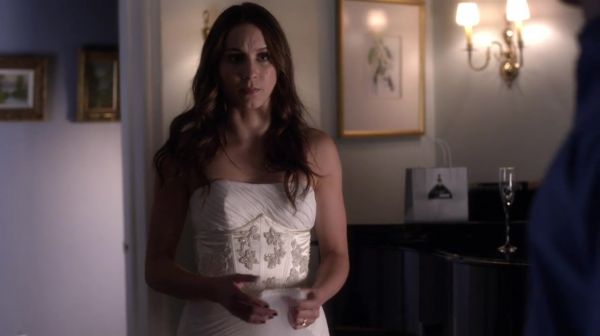 PLL_S04E23_720p_JACK_Up_DownloadSeriesHere_1694.jpg