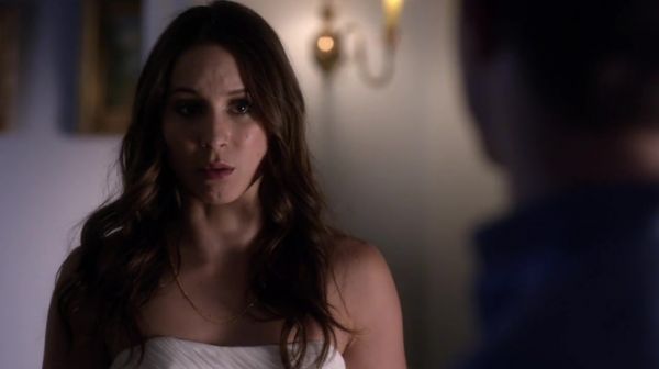PLL_S04E23_720p_JACK_Up_DownloadSeriesHere_1699.jpg
