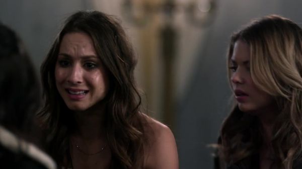 PLL_S04E23_720p_JACK_Up_DownloadSeriesHere_2370.jpg