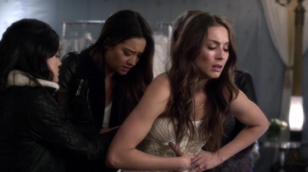 PLL_S04E23_720p_JACK_Up_DownloadSeriesHere_2376.jpg