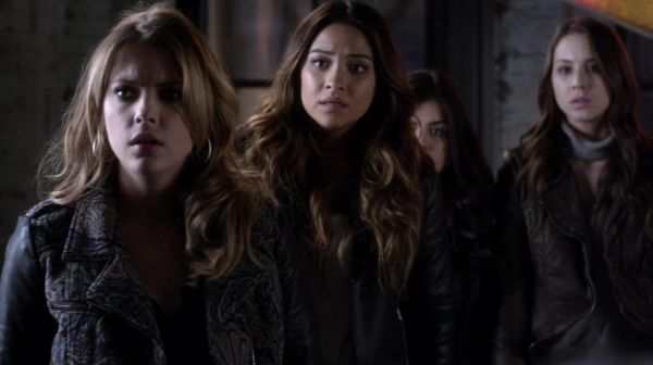 PLL_S04E24_720p_JACK_Up_DownloadSeriesHere_0123.jpg