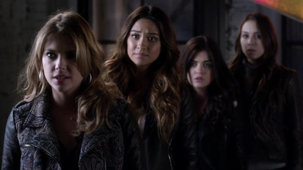 PLL_S04E24_720p_JACK_Up_DownloadSeriesHere_0128.jpg