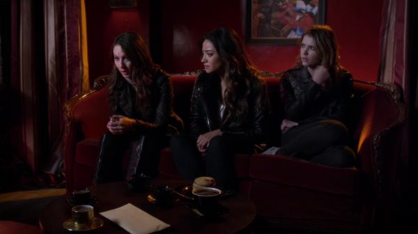 PLL_S04E24_720p_JACK_Up_DownloadSeriesHere_1567.jpg