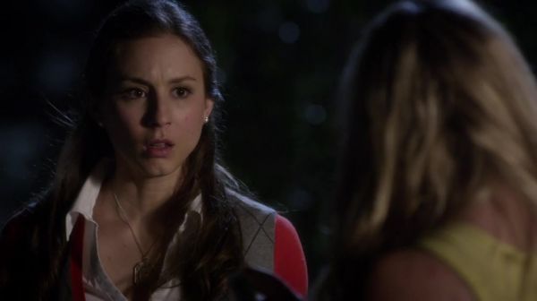 PLL_S04E24_720p_JACK_Up_DownloadSeriesHere_1641.jpg