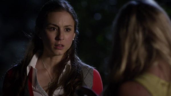 PLL_S04E24_720p_JACK_Up_DownloadSeriesHere_1643.jpg