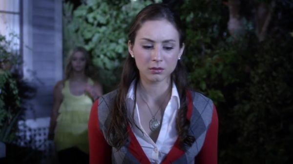 PLL_S04E24_720p_JACK_Up_DownloadSeriesHere_1652.jpg