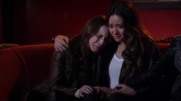 PLL_S04E24_720p_JACK_Up_DownloadSeriesHere_1791.jpg