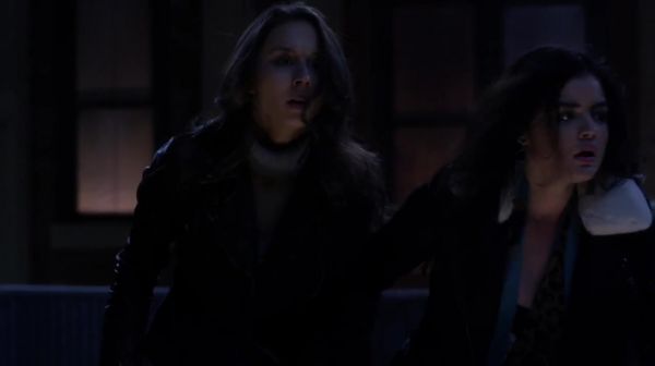 PLL_S04E24_720p_JACK_Up_DownloadSeriesHere_2398.jpg