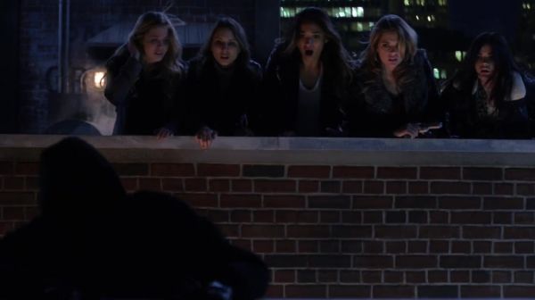PLL_S04E24_720p_JACK_Up_DownloadSeriesHere_2463.jpg