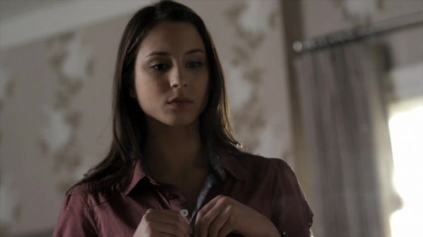 Pretty_Little_Liars_S02x01_720p_Bluray_Dual_PauloADM_1546.jpg