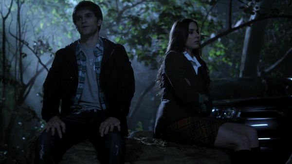 Pretty_Little_Liars_S02x02_720p_Bluray_Dual_PauloADM_1982.jpg