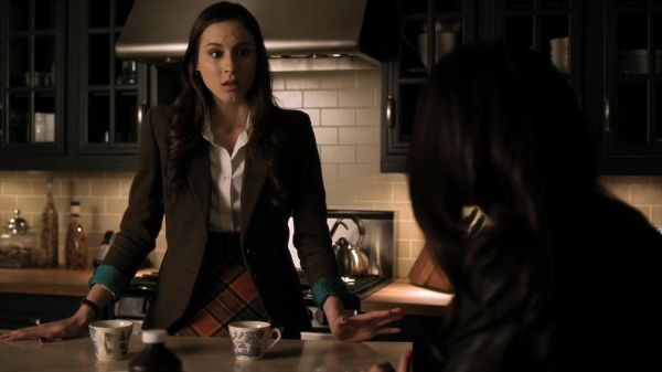 Pretty_Little_Liars_S02x02_720p_Bluray_Dual_PauloADM_2155.jpg