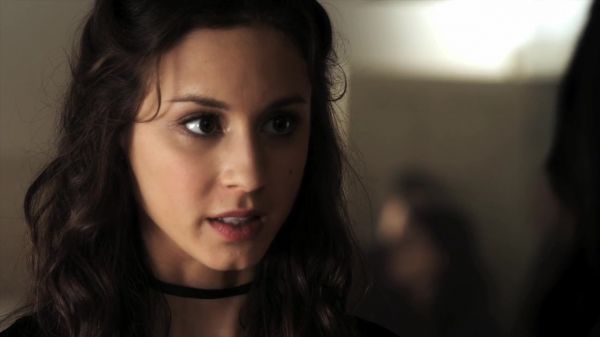 Pretty_Little_Liars_S02x05_720p_Bluray_Dual_PauloADM_1468.jpg