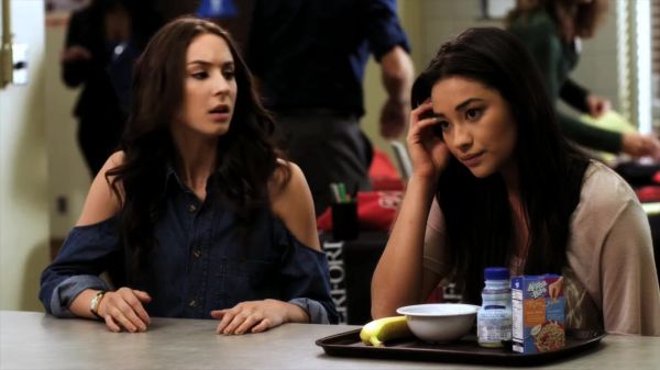 Pretty_Little_Liars_S02x10_720p_Bluray_Dual_PauloADM_0142.jpg