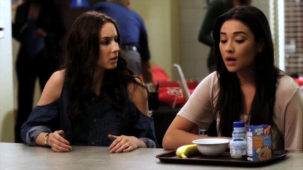 Pretty_Little_Liars_S02x10_720p_Bluray_Dual_PauloADM_0143.jpg