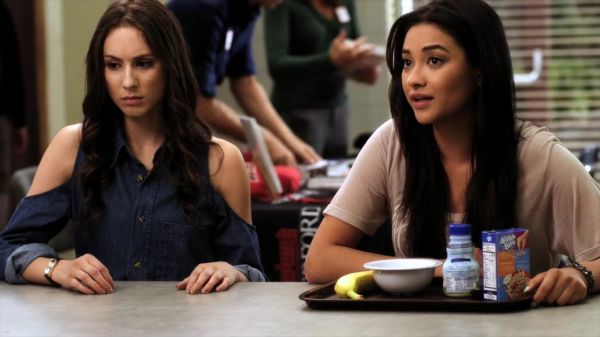 Pretty_Little_Liars_S02x10_720p_Bluray_Dual_PauloADM_0159.jpg