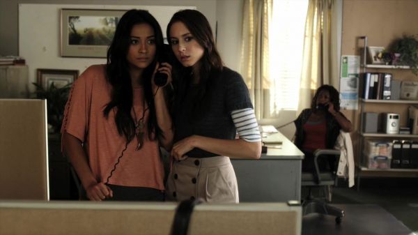 Pretty_Little_Liars_S02x15_720p_Bluray_Dual_PauloADM_1506.jpg