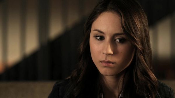 Pretty_Little_Liars_S02x16_720p_Bluray_Dual_PauloADM_1368.jpg