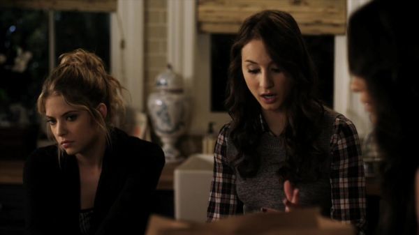 Pretty_Little_Liars_S02x16_720p_Bluray_Dual_PauloADM_2519.jpg