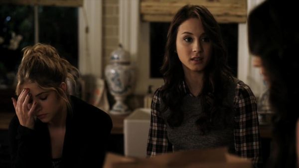 Pretty_Little_Liars_S02x16_720p_Bluray_Dual_PauloADM_2520.jpg