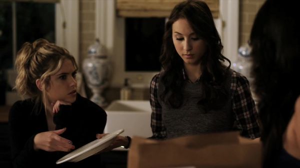 Pretty_Little_Liars_S02x16_720p_Bluray_Dual_PauloADM_2535.jpg