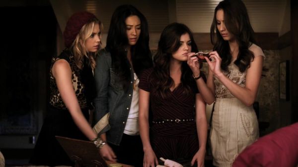 Pretty_Little_Liars_S02x17_720p_Bluray_Dual_PauloADM_0610.jpg