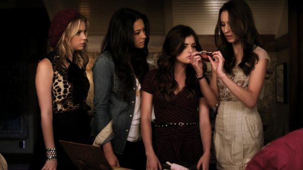 Pretty_Little_Liars_S02x17_720p_Bluray_Dual_PauloADM_0611.jpg