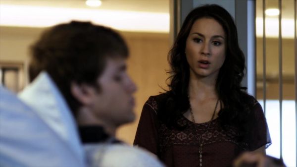 Pretty_Little_Liars_S02x17_720p_Bluray_Dual_PauloADM_0999.jpg