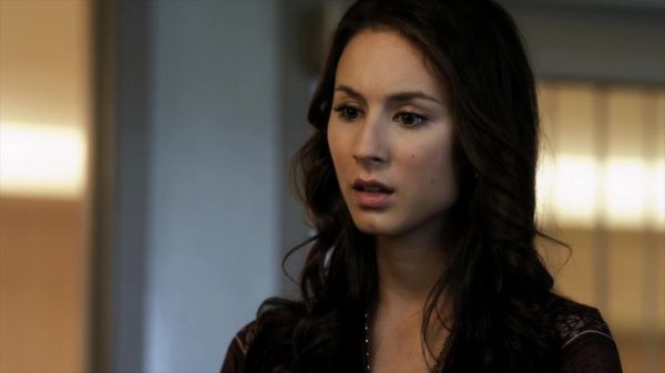 Pretty_Little_Liars_S02x17_720p_Bluray_Dual_PauloADM_1005.jpg