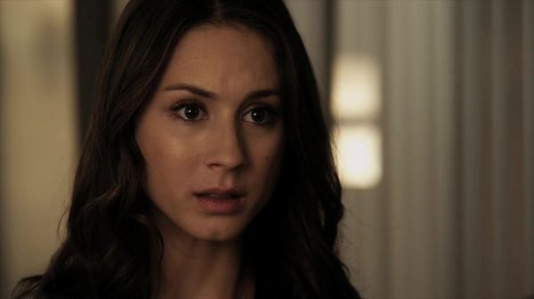 Pretty_Little_Liars_S02x17_720p_Bluray_Dual_PauloADM_1458.jpg