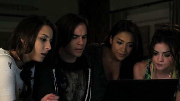 Pretty_Little_Liars_S02x18_720p_Bluray_Dual_PauloADM_0089.jpg