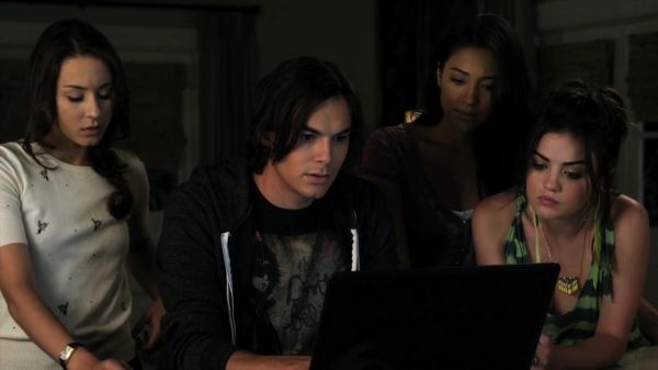 Pretty_Little_Liars_S02x18_720p_Bluray_Dual_PauloADM_0118.jpg