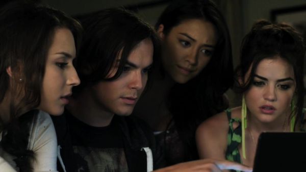 Pretty_Little_Liars_S02x18_720p_Bluray_Dual_PauloADM_0197.jpg