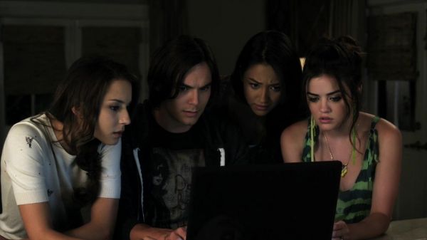 Pretty_Little_Liars_S02x18_720p_Bluray_Dual_PauloADM_0202.jpg