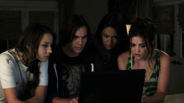 Pretty_Little_Liars_S02x18_720p_Bluray_Dual_PauloADM_0203.jpg