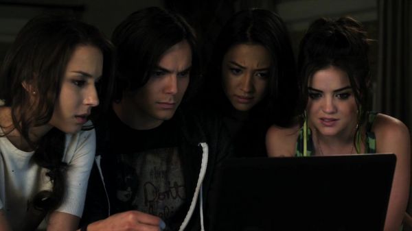 Pretty_Little_Liars_S02x18_720p_Bluray_Dual_PauloADM_0217.jpg