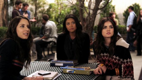 Pretty_Little_Liars_S02x18_720p_Bluray_Dual_PauloADM_0800.jpg