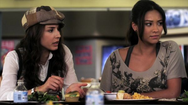 Pretty_Little_Liars_S02x18_720p_Bluray_Dual_PauloADM_1009.jpg