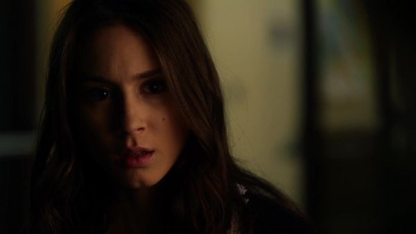 Pretty_Little_Liars_S02x19_720p_Bluray_Dual_PauloADM_2203.jpg