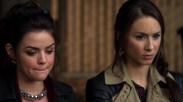 Pretty_Little_Liars_S02x21_720p_Bluray_Dual_PauloADM_0521.jpg