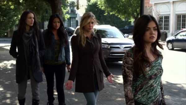 Pretty_Little_Liars_S02x22_720p_Bluray_Dual_PauloADM_2441.jpg