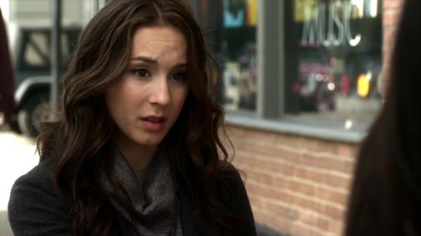 Pretty_Little_Liars_S02x23_720p_Bluray_Dual_PauloADM_0094.jpg
