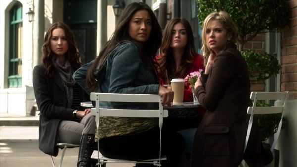 Pretty_Little_Liars_S02x23_720p_Bluray_Dual_PauloADM_0117.jpg