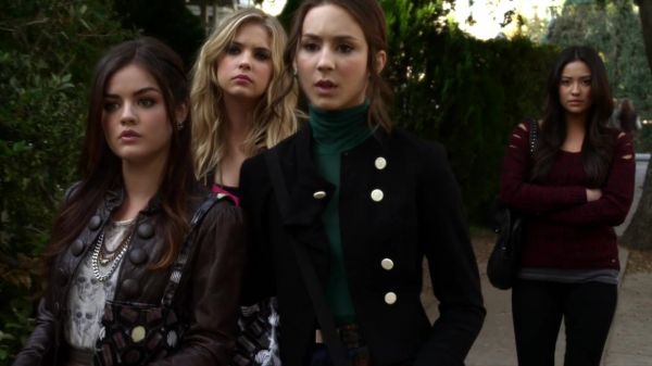 Pretty_Little_Liars_S02x23_720p_Bluray_Dual_PauloADM_0601.jpg