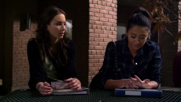 Pretty_Little_Liars_S02x23_720p_Bluray_Dual_PauloADM_0807.jpg