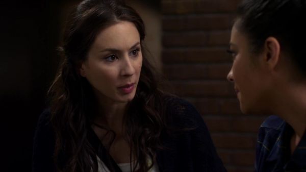 Pretty_Little_Liars_S02x23_720p_Bluray_Dual_PauloADM_0817.jpg