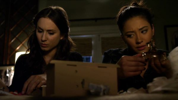 Pretty_Little_Liars_S02x23_720p_Bluray_Dual_PauloADM_1291.jpg