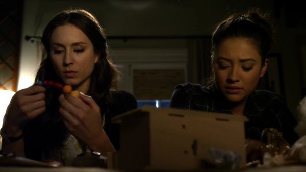 Pretty_Little_Liars_S02x23_720p_Bluray_Dual_PauloADM_1294.jpg