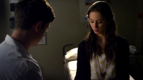 Pretty_Little_Liars_S02x23_720p_Bluray_Dual_PauloADM_2211.jpg