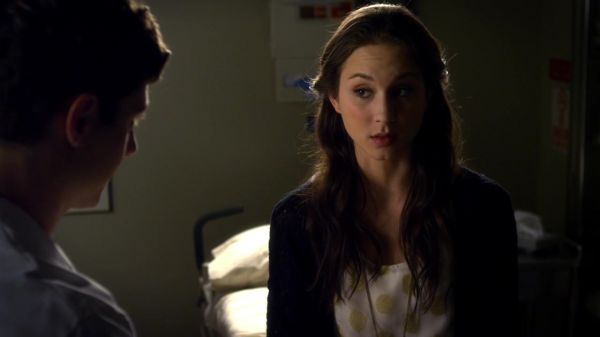 Pretty_Little_Liars_S02x23_720p_Bluray_Dual_PauloADM_2240.jpg